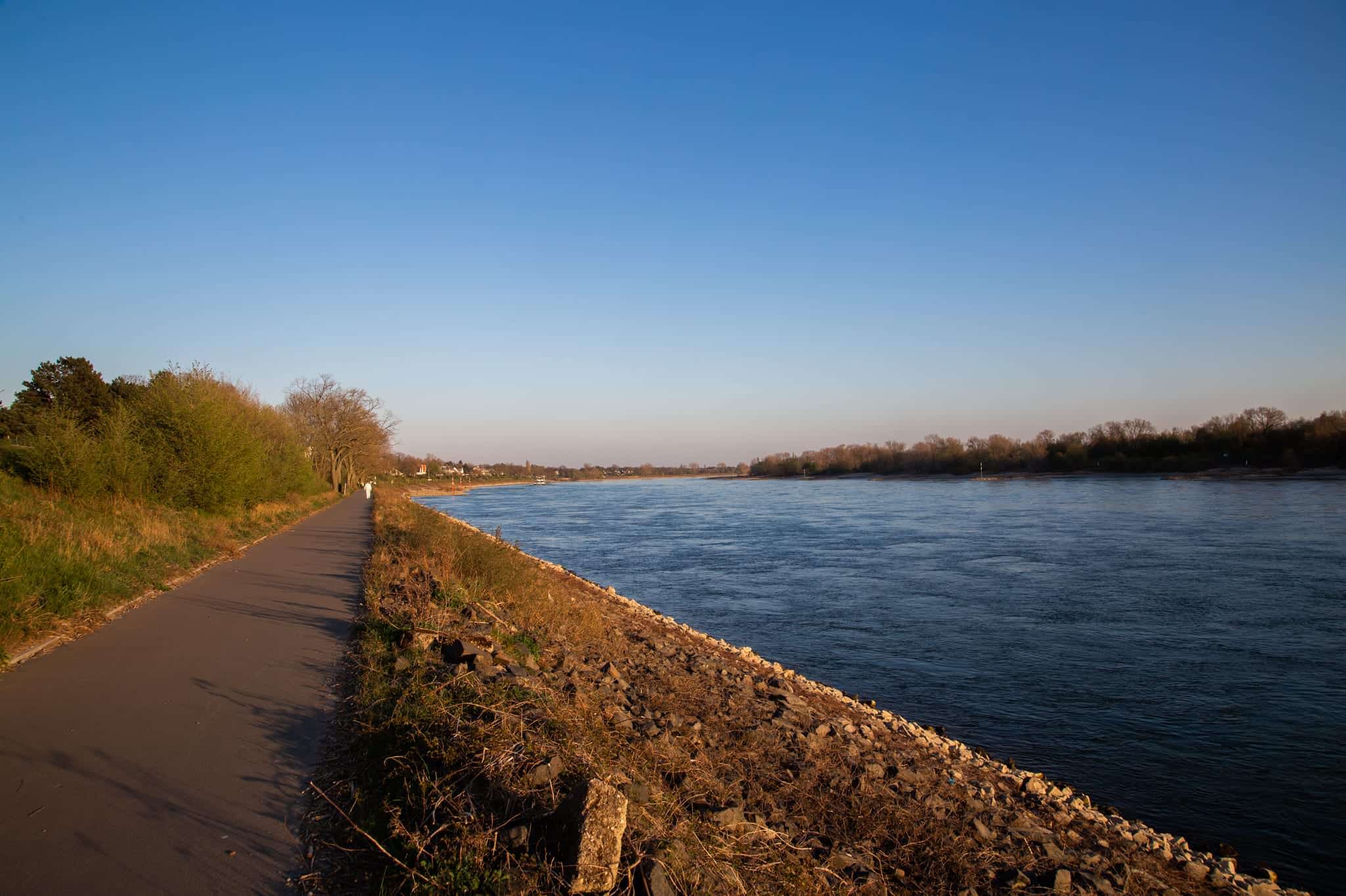 05.04.2020 Sonnenuntergang in Düsseldorf- Wittlaer